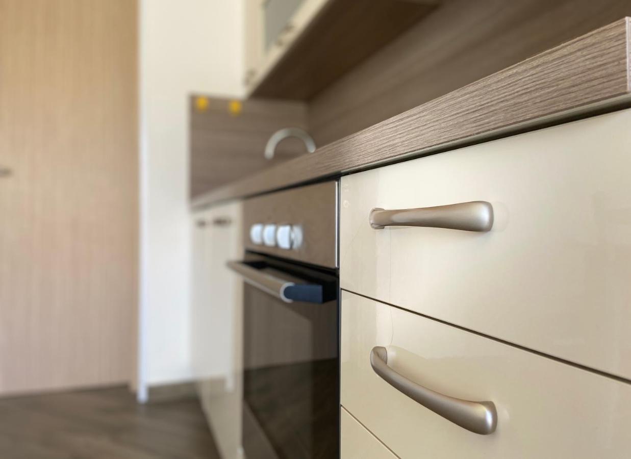 Apartments Pijaza Banjol Екстер'єр фото