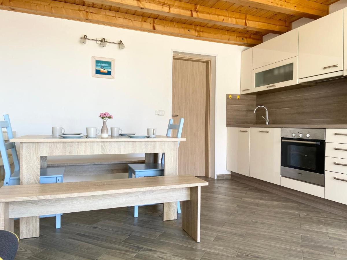 Apartments Pijaza Banjol Екстер'єр фото