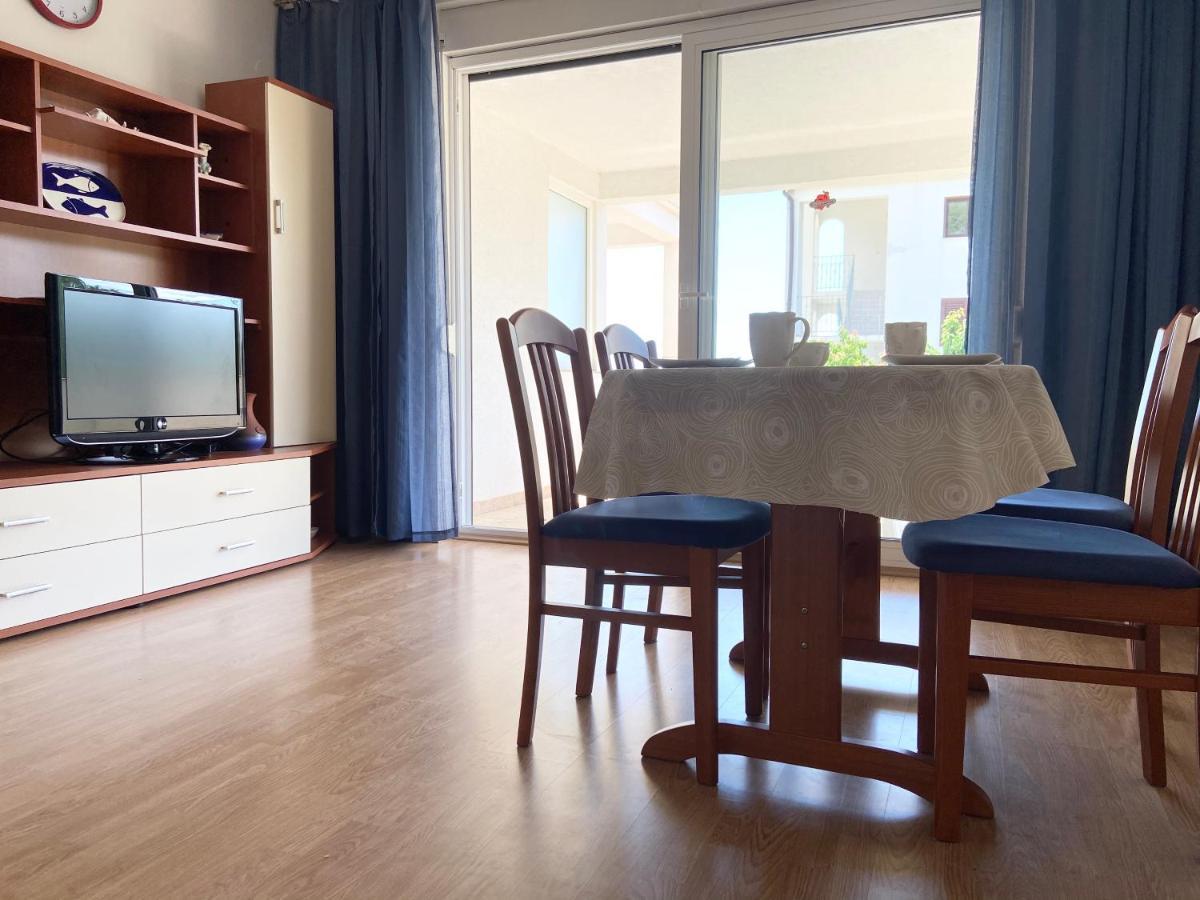 Apartments Pijaza Banjol Екстер'єр фото